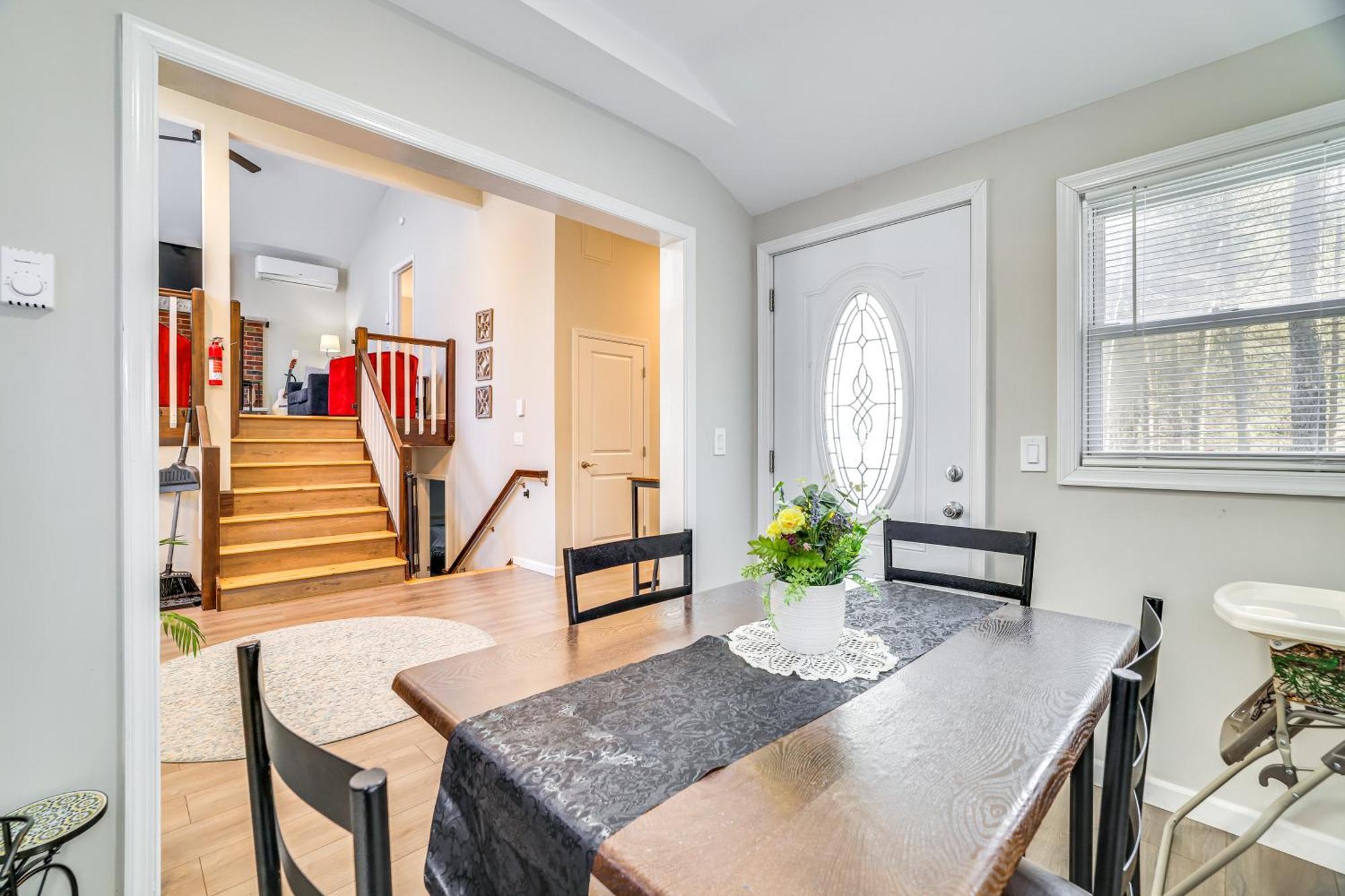 Stylish With Fire Pit And Access! * Tobyhanna
