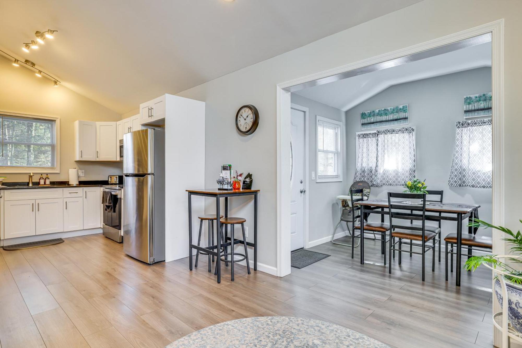 Stylish With Fire Pit And Access! Tobyhanna